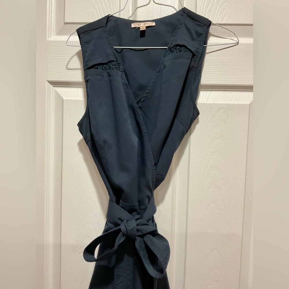 Wrap tie in front navy blue dress S